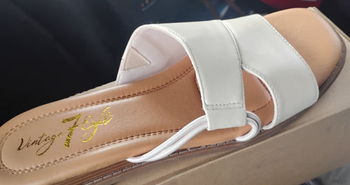 Beidge Sandal condo insole leather